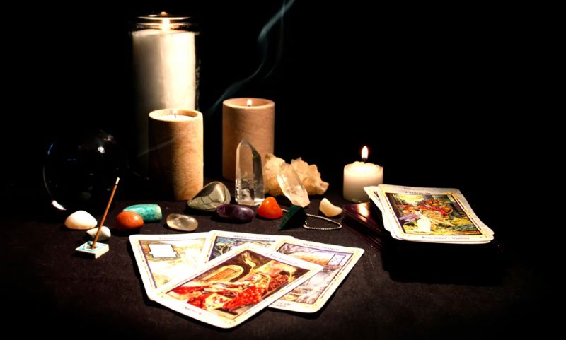 Black Girl Magic: How Tarot Is Helping Women of Color Connect
