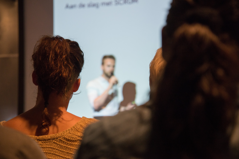 How to Get More Comfortable with Speaking in Front of People